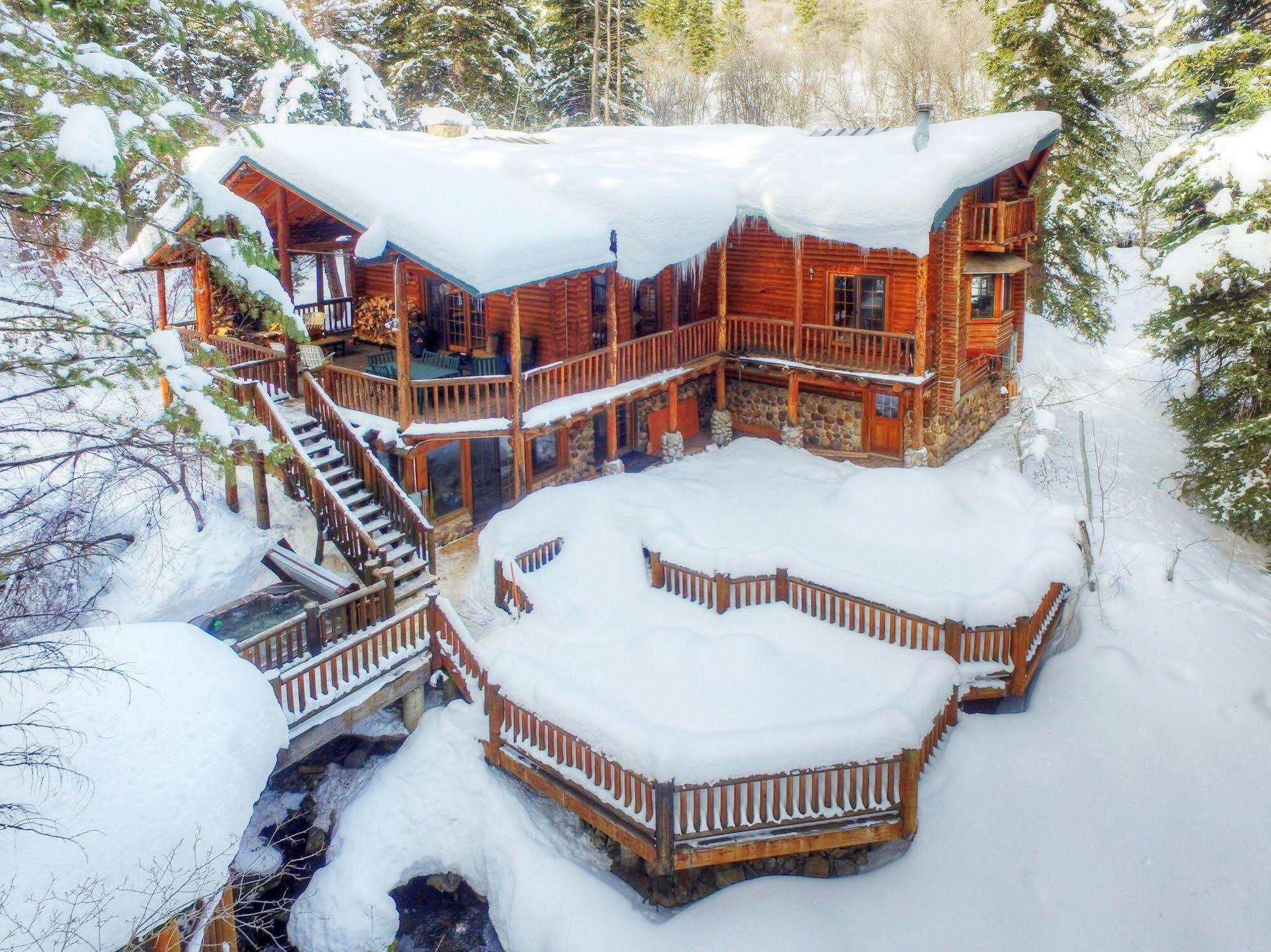 Log Cabin On The Stream Sundance Exterior photo